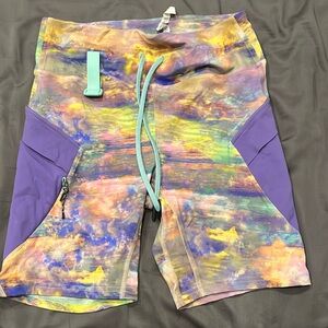Lululemon Shorts Size 10 cargo Hiking Legging